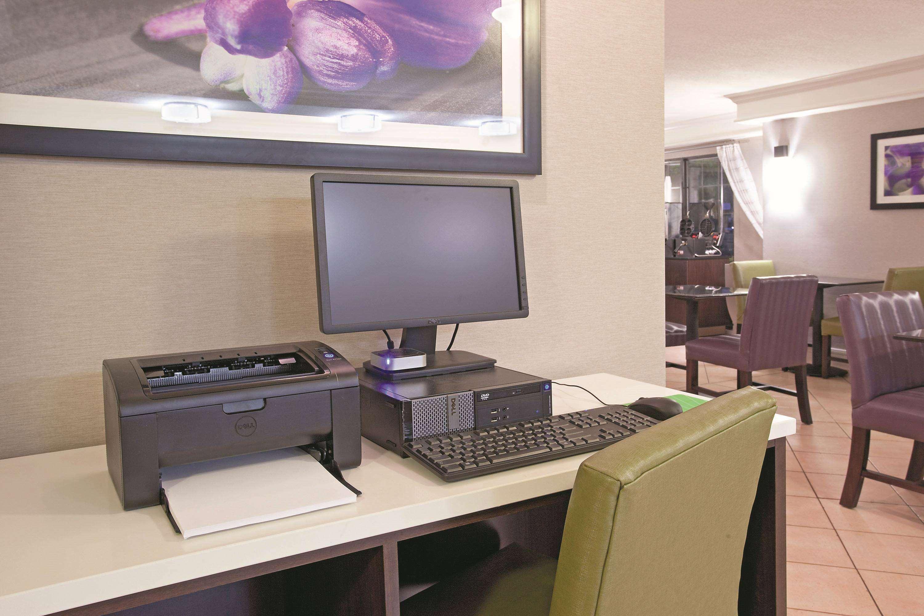 La Quinta Inn By Wyndham Salt Lake City Мидвейл Екстериор снимка