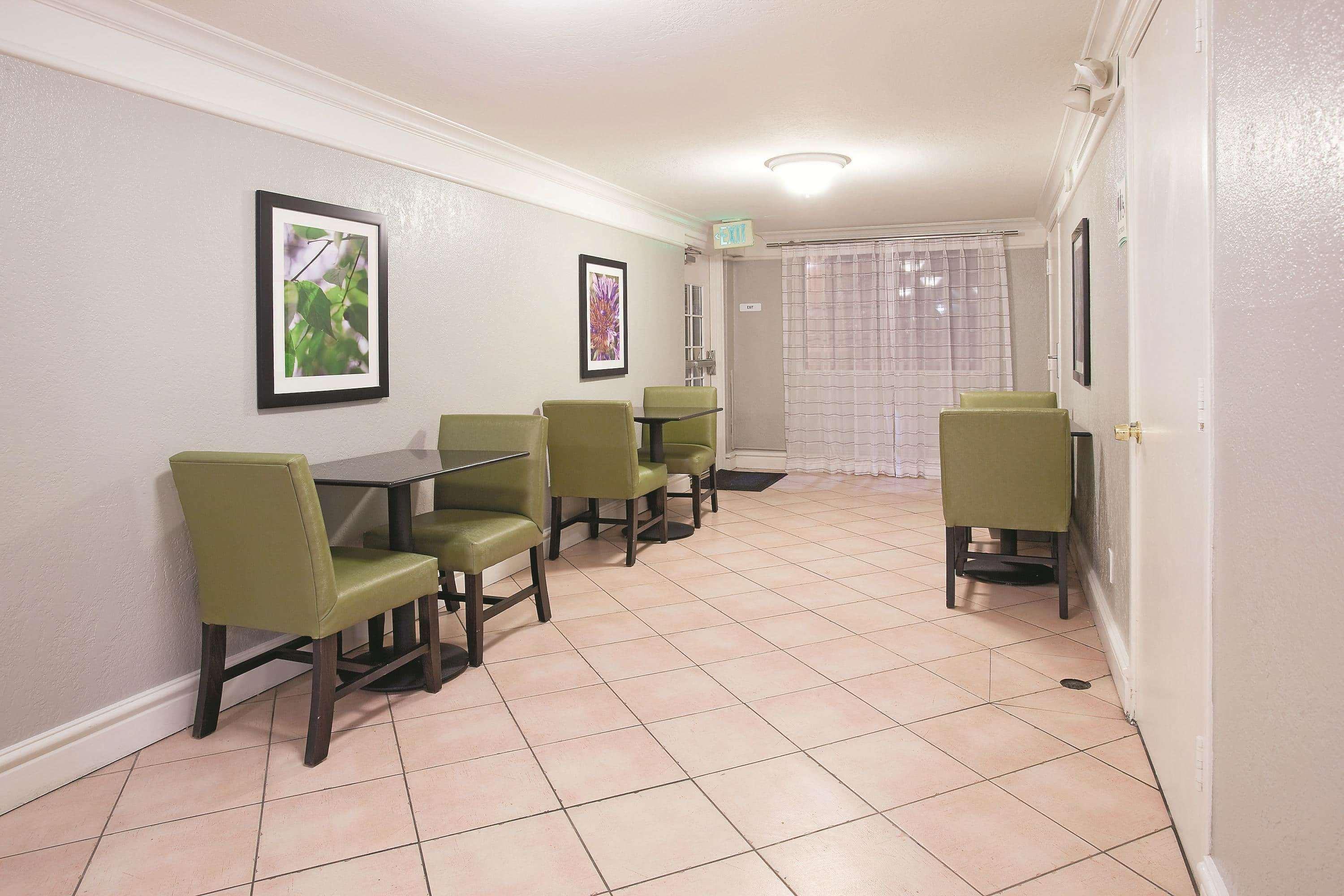 La Quinta Inn By Wyndham Salt Lake City Мидвейл Екстериор снимка